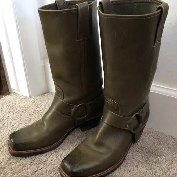 Frye Vintage Olive Green Leather Harness Boot size 9.5 - Picture 3 of 9